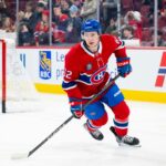 Owen Beck, numéro 62 du Canadien, en chandail rouge au Centre Bell