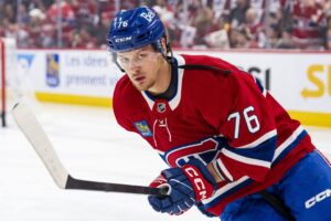 Zachary Bolduc dans l'uniforme rouge des Canadiens