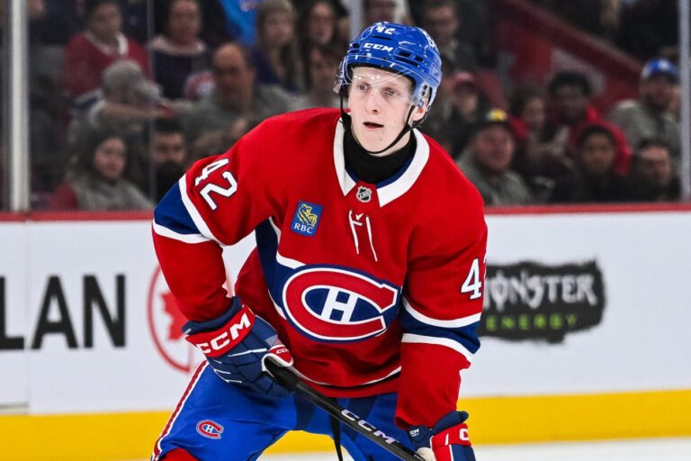 Maxim Lapierre ne croit pas en Adam Engström et réclame une chance pour David Reinbacher