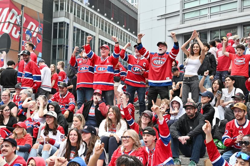 Des partisans du Canadien réunis en plein air