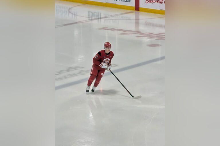 Le Canadien dévoile un nouveau look à l&rsquo;entraînement à Brossard