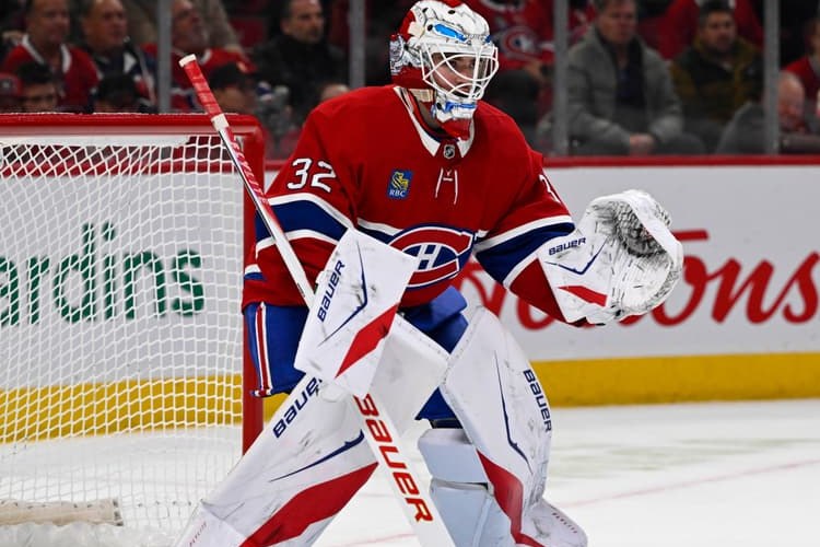 Jacob Fowler devant son filet avec les Canadiens