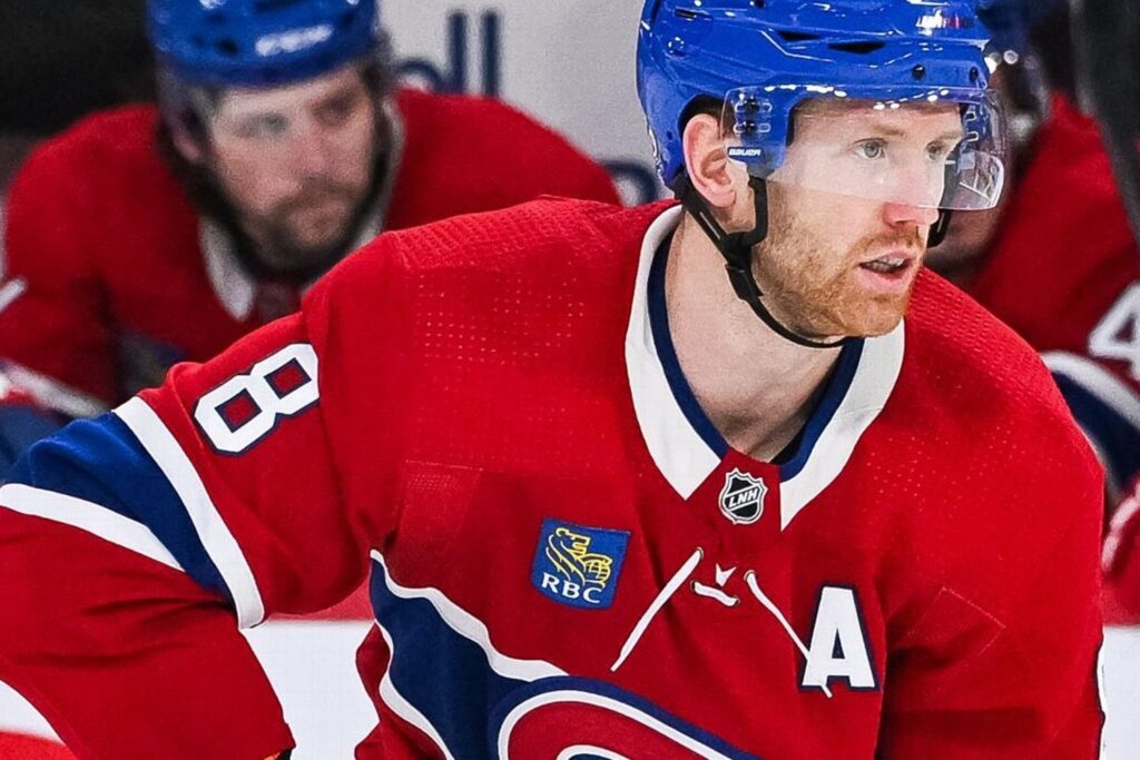 Mike Matheson en chandail rouge du Canadien