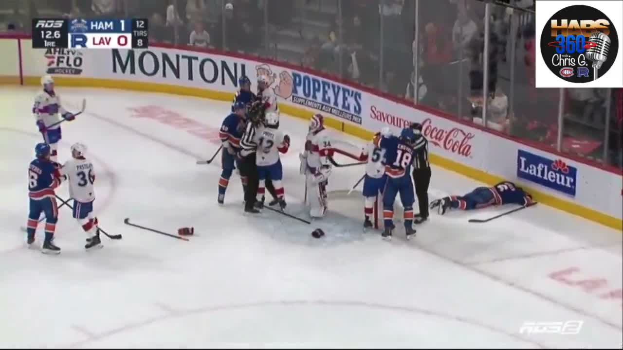 Attroupement devant le filet du Rocket après la mise en échec sur Marshall Warren