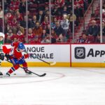 Cole Caufield décoche un tir contre les Stars de Dallas